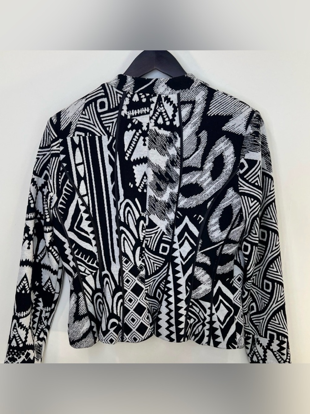 Frank Lyman Design Black White Ikat Faux Leather Knit Blazer Jacket Size 8 - Picture 16 of 16